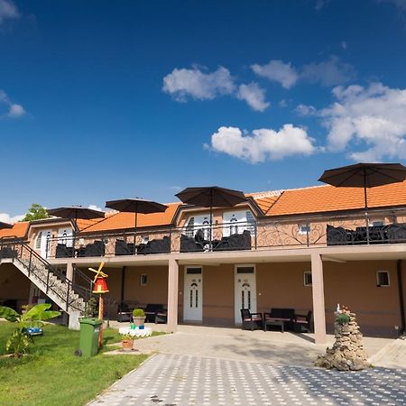 Apartmani "Roshu" Сокобаня Экстерьер фото